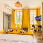 Chic Bastide Apartment *