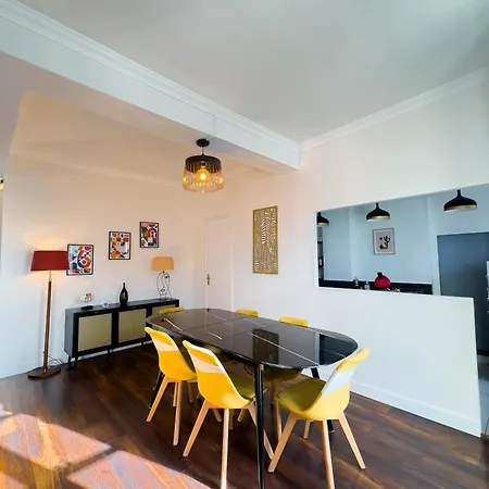 Апартаменты Chic Bastide